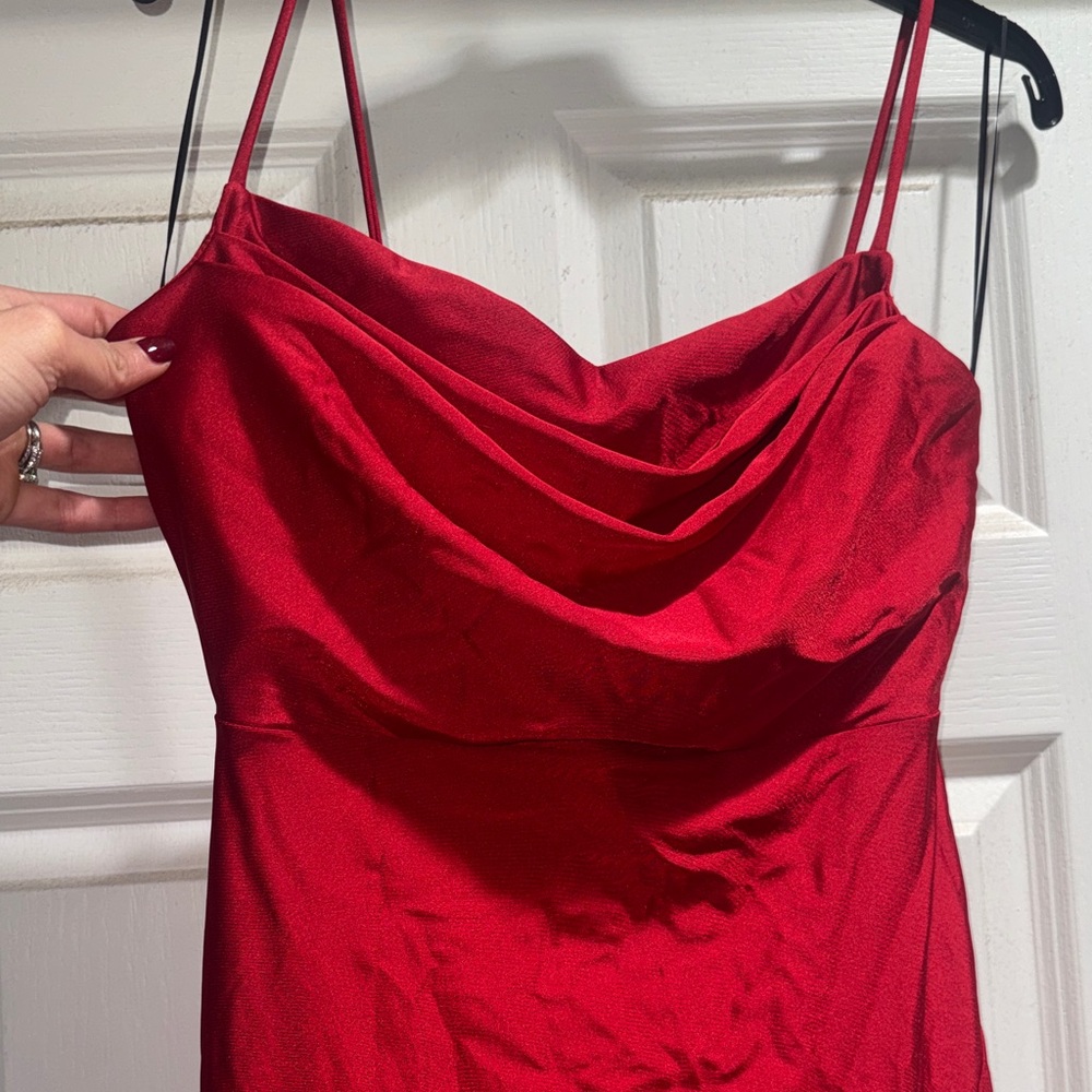 Windsor Striking Red Midi Dress - Picture 2 of 3